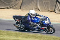 brands-hatch-photographs;brands-no-limits-trackday;cadwell-trackday-photographs;enduro-digital-images;event-digital-images;eventdigitalimages;no-limits-trackdays;peter-wileman-photography;racing-digital-images;trackday-digital-images;trackday-photos